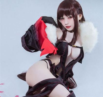 坑神偷拍美眉tp女厕嘘嘘